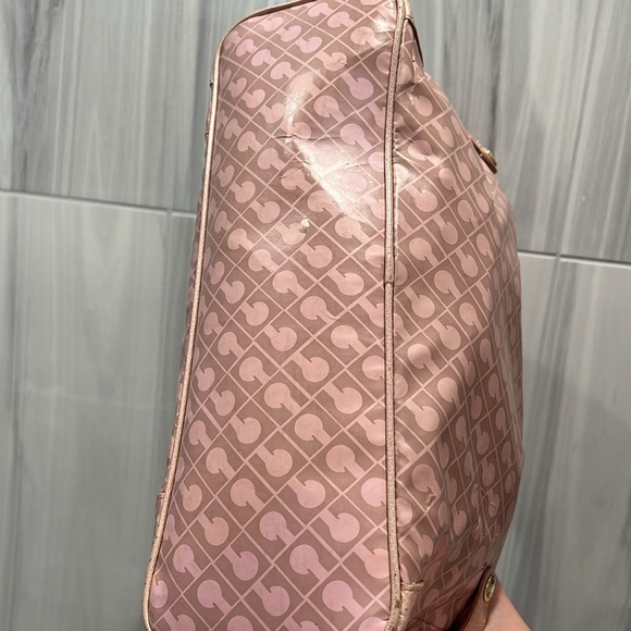 Gherardini Rehab Pink Shoulder Bag with some peeling - Picture 13 of 17